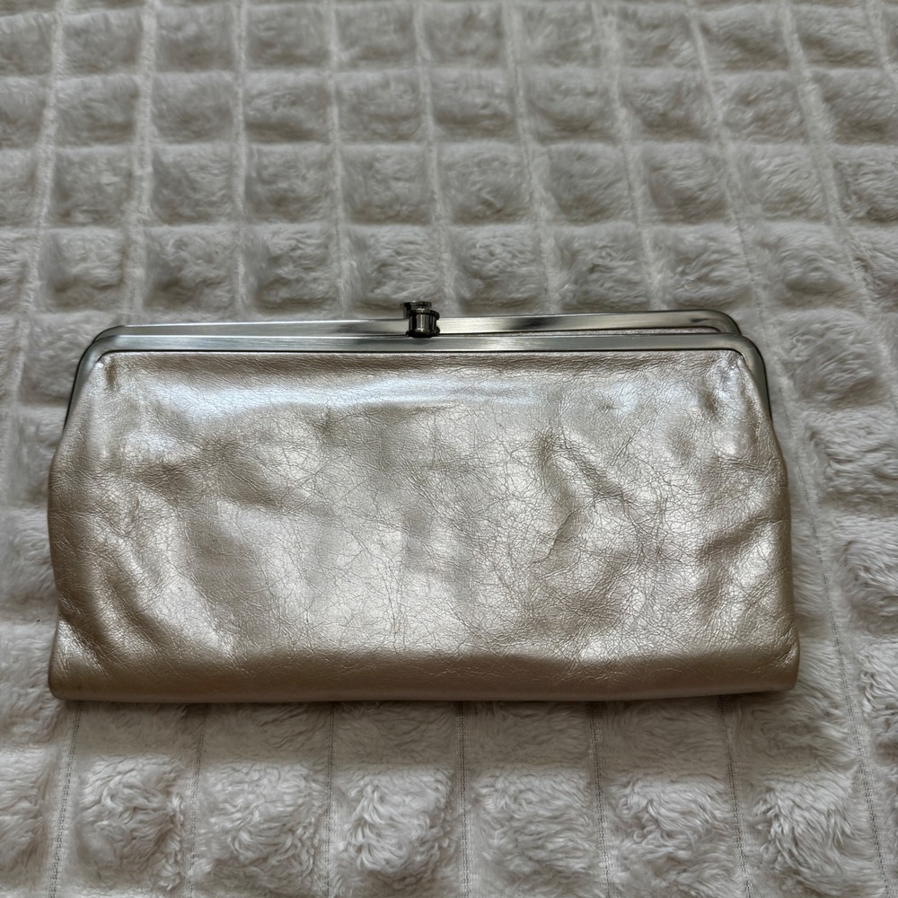 Hobo International Lauren Kiss Lock Wallet Cream Shimmer